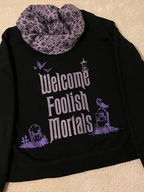 DISNEY PARKS haunted house hoodie-medium EUC